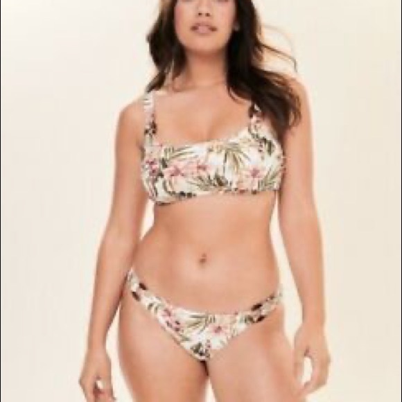 Abercrombie & Fitch Other - Abercrombie & Fitch green floral tank bikini